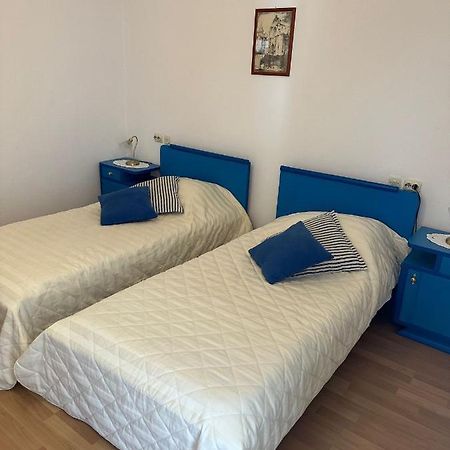 Longa Rooms 希贝尼克 外观 照片