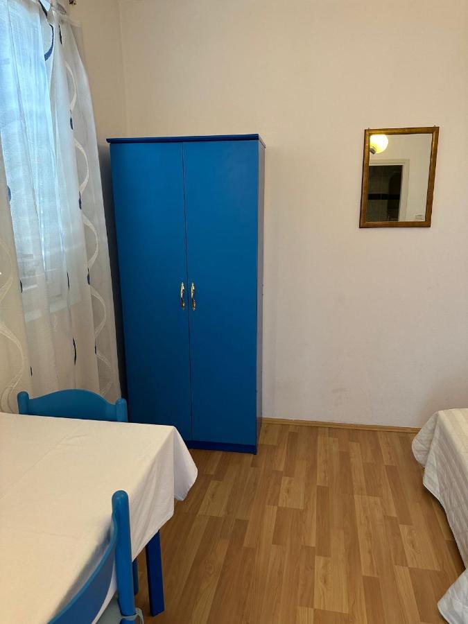 Longa Rooms 希贝尼克 外观 照片